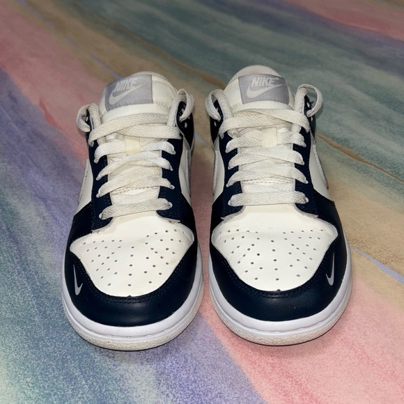 WOMEN'S NIKE DUNK LOW RETRO CASUAL SHOES size 5 - Picture 5 of 11